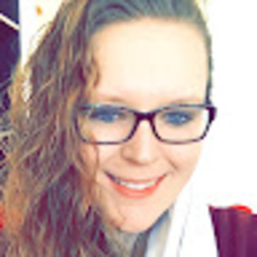Meet your Posher, Micayla